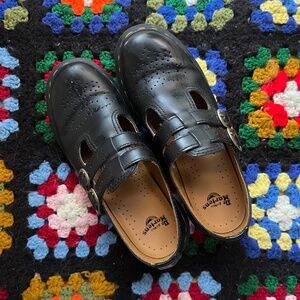 Doc Martens 8065 Mary Janes